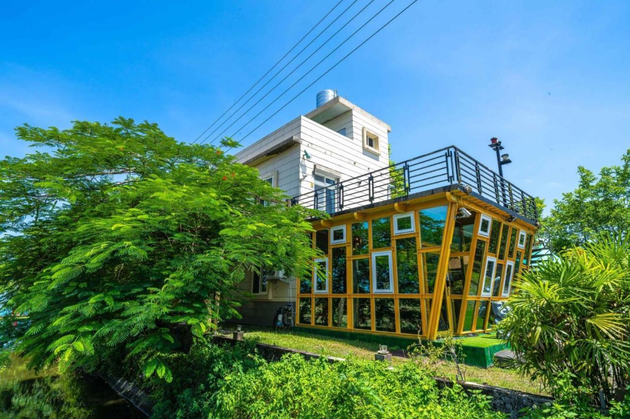 宜蘭81 Boat輕旅 寵物友善 小團體包棟 獨棟villa Jiaoxi Exteriör bild