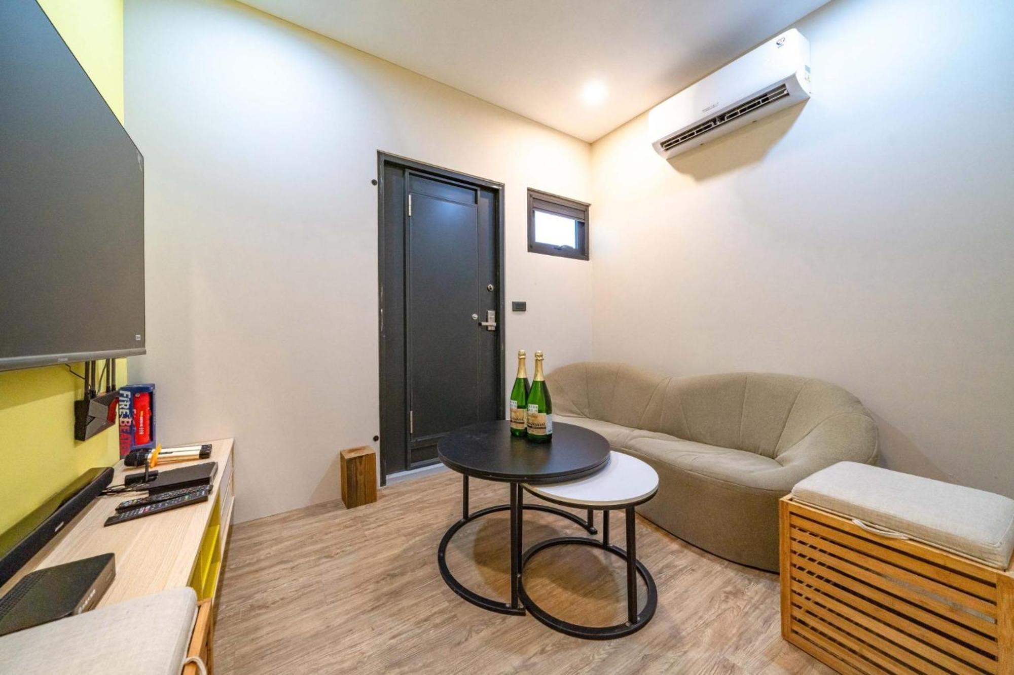 宜蘭81 Boat輕旅 寵物友善 小團體包棟 獨棟villa Jiaoxi Exteriör bild